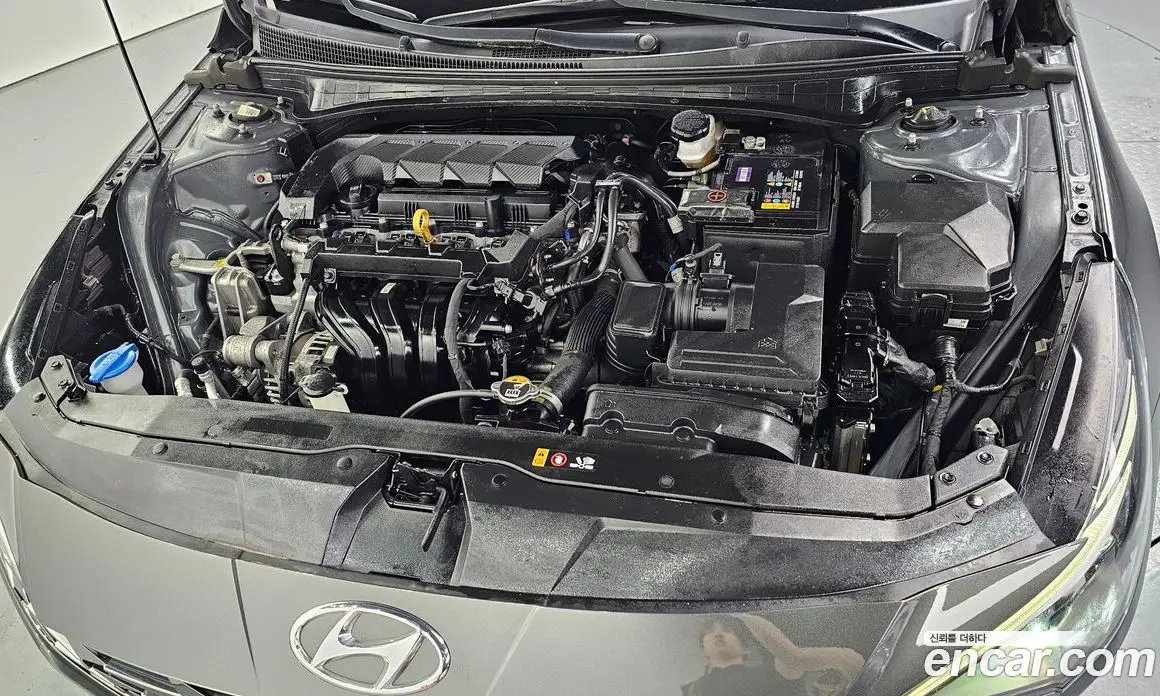 Hyundai Avante 2020 1.6 автомат (гидро), фото 5