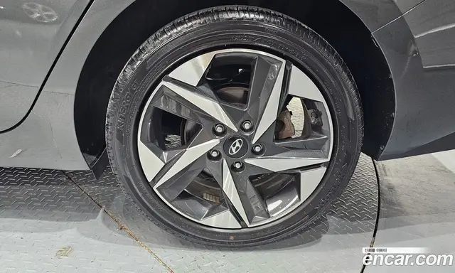 Hyundai Avante 2020 1.6 автомат (гидро), миниатюра 6