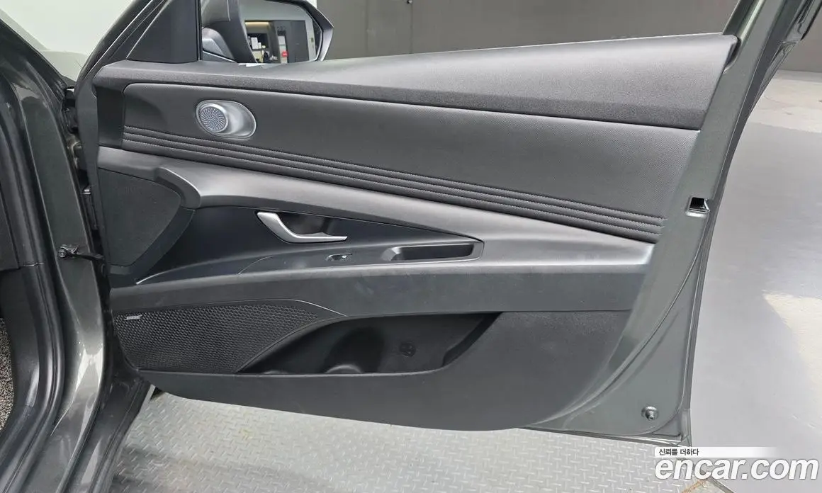 Hyundai Avante 2021 1.6 автомат (гидро), фото 15