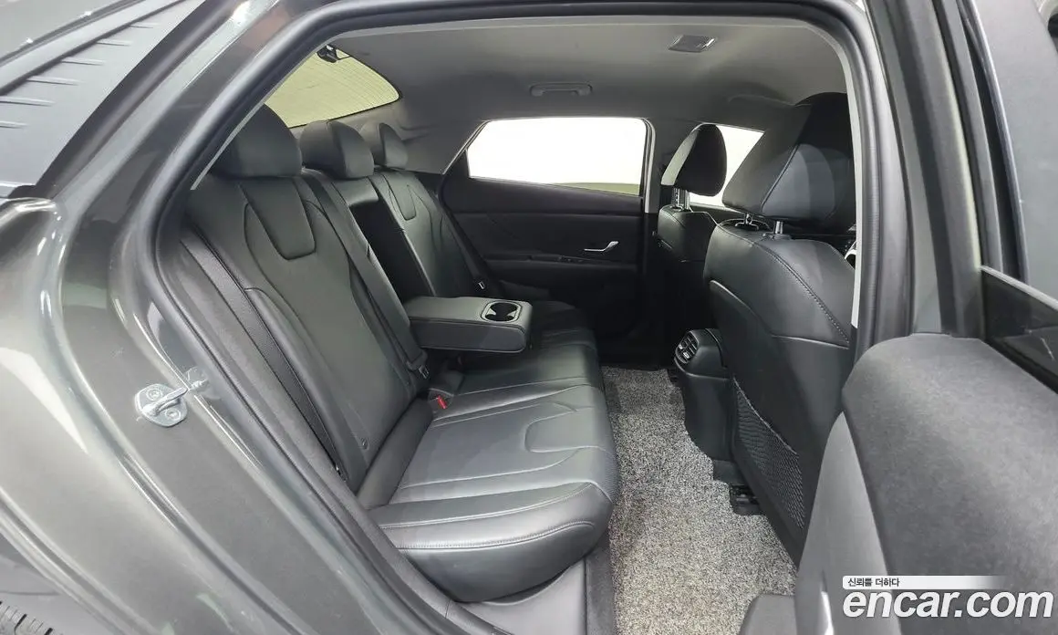 Hyundai Avante 2021 1.6 автомат (гидро), фото 32