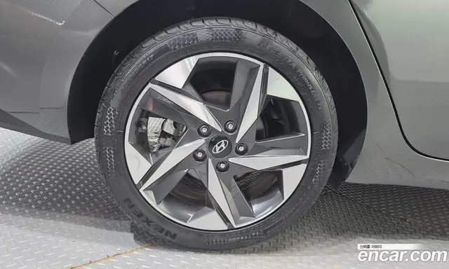 Hyundai Avante 2021 1.6 автомат (гидро), миниатюра 5
