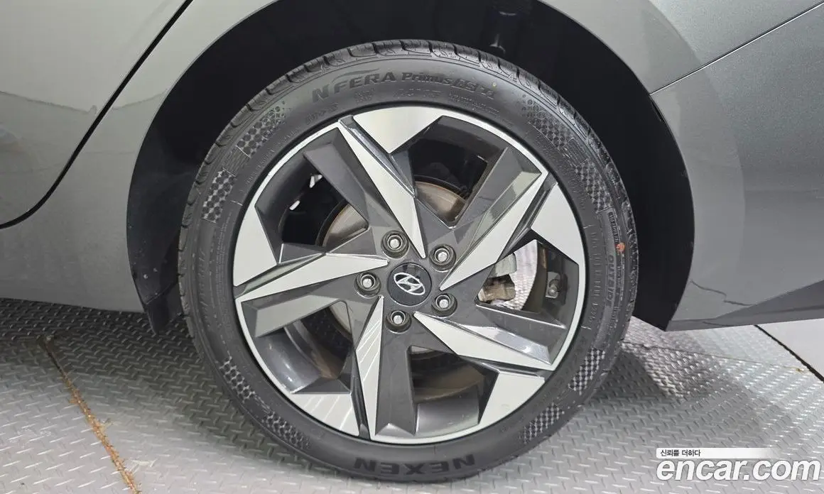 Hyundai Avante 2021 1.6 автомат (гидро), фото 7