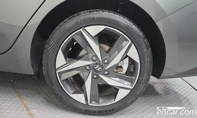Hyundai Avante 2021 1.6 автомат (гидро), миниатюра 7