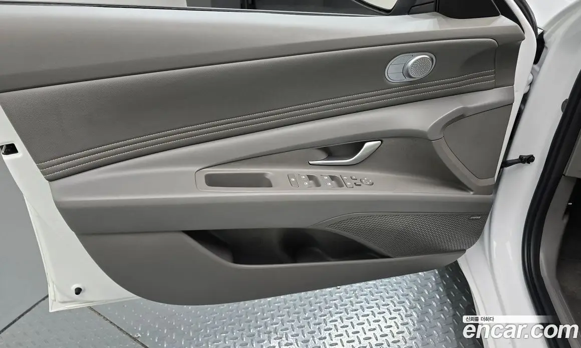 Hyundai Avante 2025 1.6 автомат (гидро), фото 14
