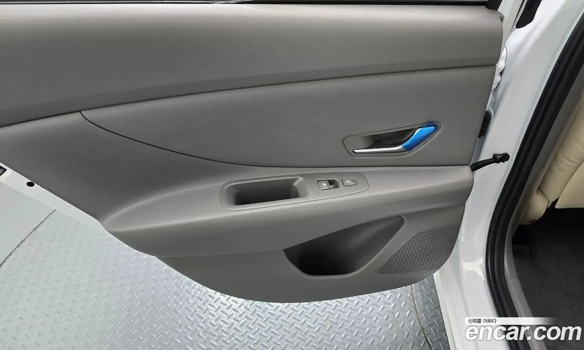Hyundai Avante 2025 1.6 автомат (гидро), фото 15