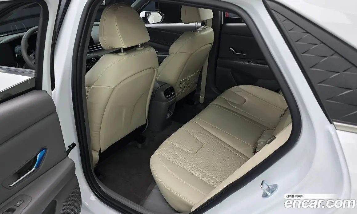 Hyundai Avante 2025 1.6 автомат (гидро), фото 18