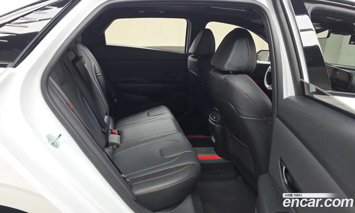 Hyundai Avante 2025 1.6 автомат (гидро), фото 11