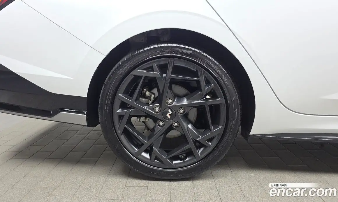 Hyundai Avante 2025 1.6 автомат (гидро), фото 5