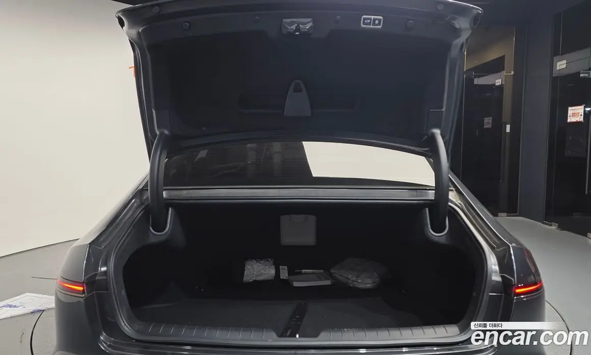 Hyundai Grandeur 2023 3.5 автомат (гидро), фото 20