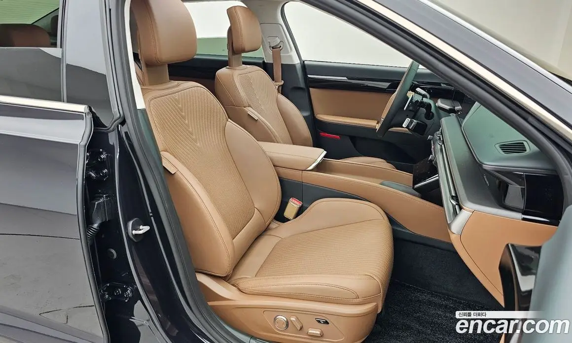 Hyundai Grandeur 2023 3.5 автомат (гидро), фото 11