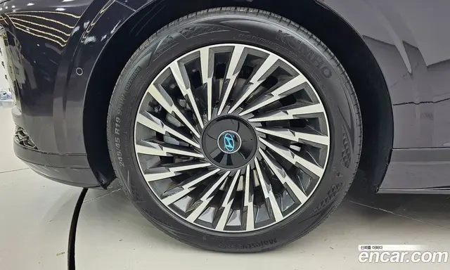 Hyundai Grandeur 2023 3.5 автомат (гидро), миниатюра 5