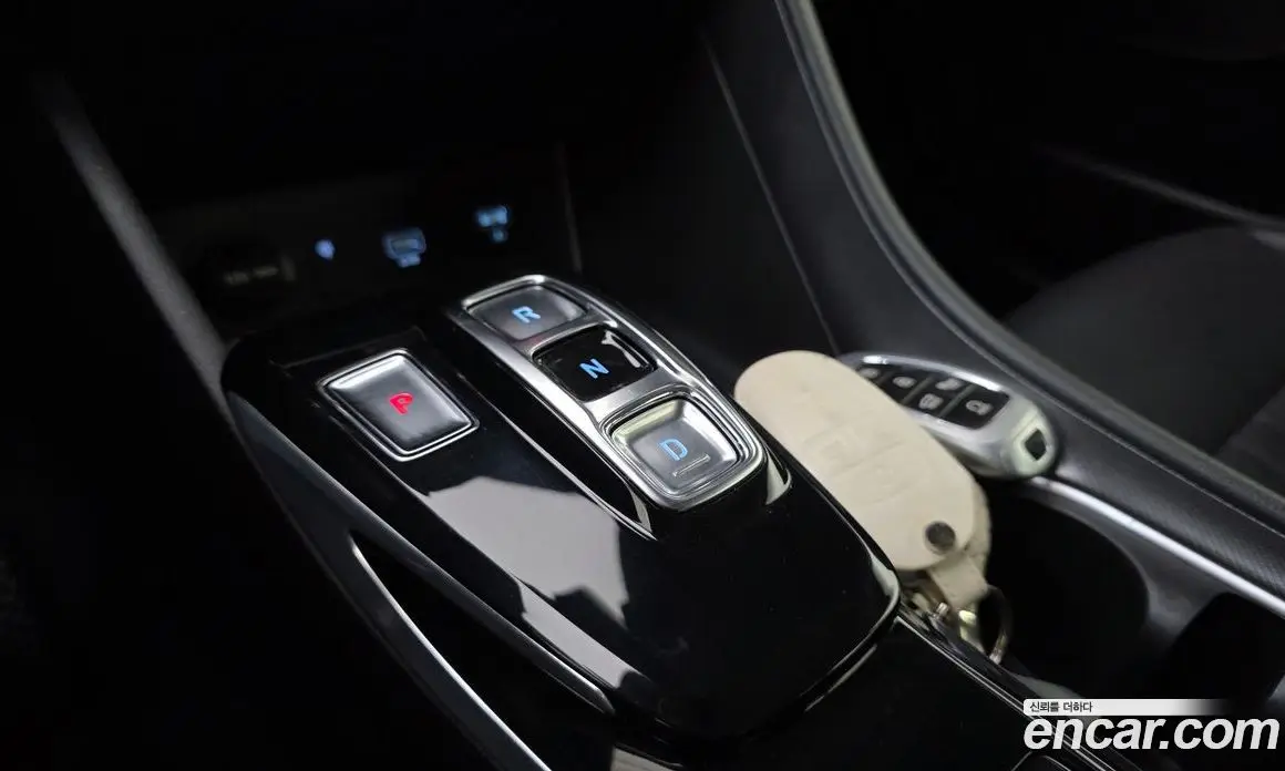 Hyundai Sonata 2019 2.0 автомат (гидро), фото 12
