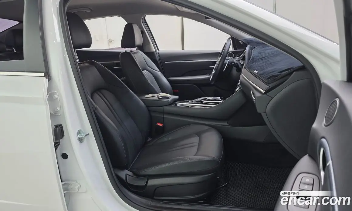 Hyundai Sonata 2019 2.0 автомат (гидро), фото 16