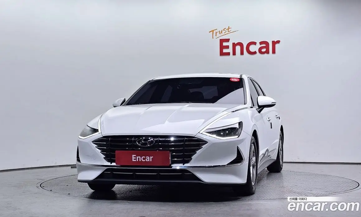 Hyundai Sonata 2019 2.0 автомат (гидро), фото 3