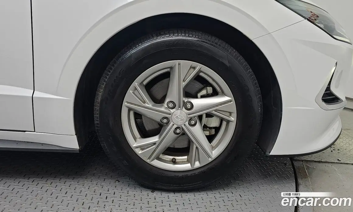 Hyundai Sonata 2019 2.0 автомат (гидро), фото 7
