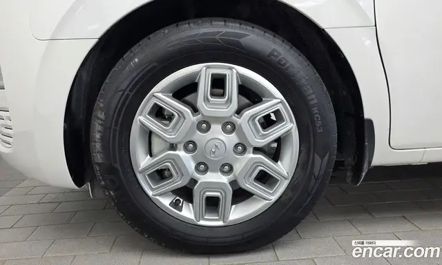 Hyundai Staria 2023 2.2 автомат (гидро), миниатюра 5