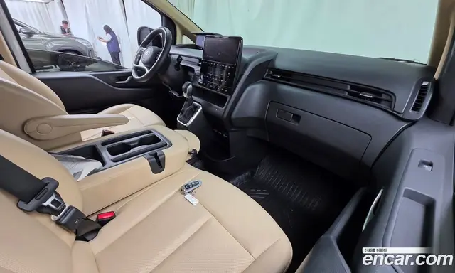 Hyundai Staria 2023 2.2 автомат (гидро), миниатюра 7