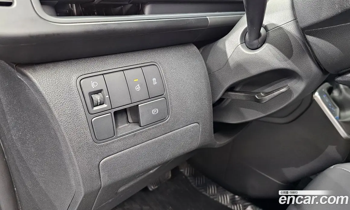 Hyundai Staria 2025 3.5 автомат (гидро), фото 17