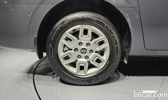Hyundai Staria 2025 3.5 автомат (гидро), миниатюра 5