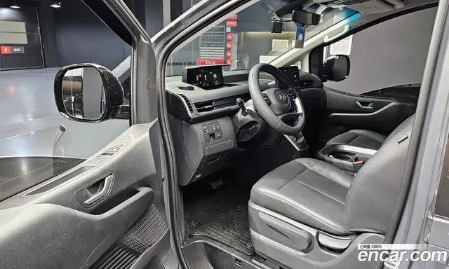 Hyundai Staria 2025 3.5 автомат (гидро), миниатюра 10