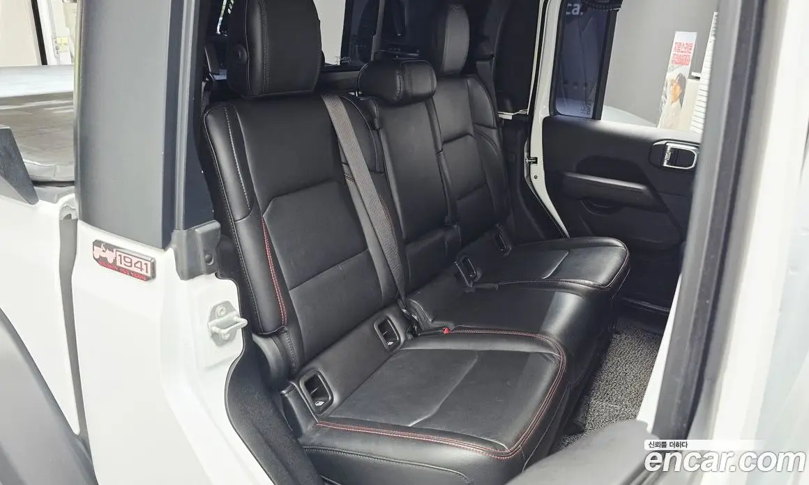 Jeep Gladiator 2021 3.6 автомат (гидро), фото 16