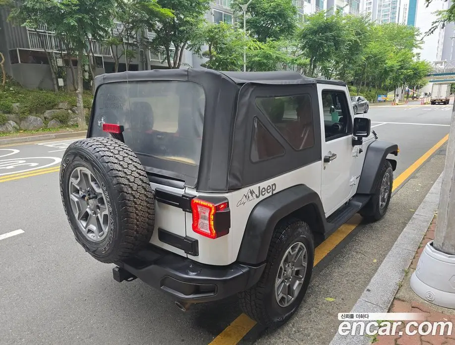 Jeep Wrangler 2014 3.6 автомат (гидро), фото 15
