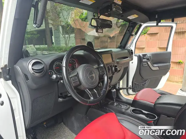 Jeep Wrangler 2014 3.6 автомат (гидро), миниатюра 9