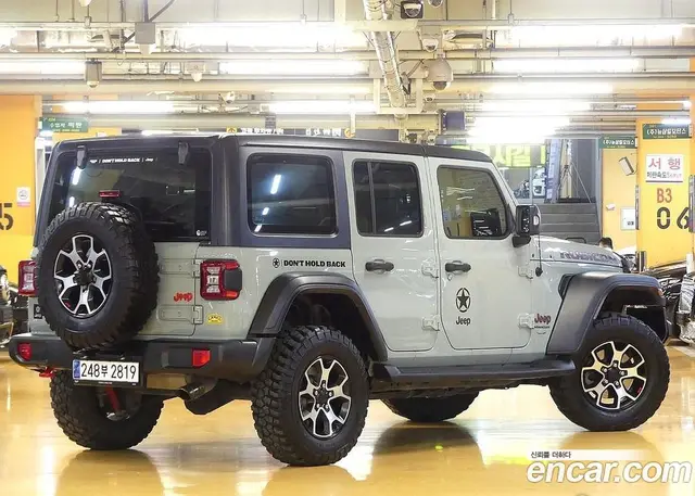 Jeep Wrangler 2023 2.0 автомат (гидро), миниатюра 2