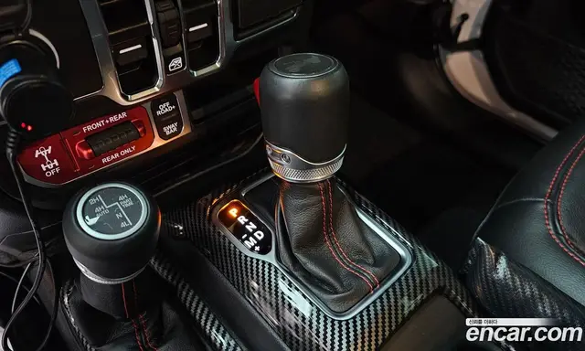 Jeep Wrangler 2023 2.0 автомат (гидро), миниатюра 12