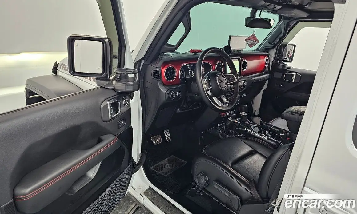 Jeep Wrangler 2023 2.0 автомат (гидро), фото 13