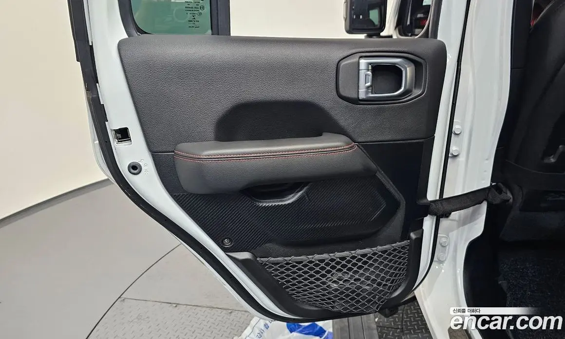 Jeep Wrangler 2023 2.0 автомат (гидро), фото 15