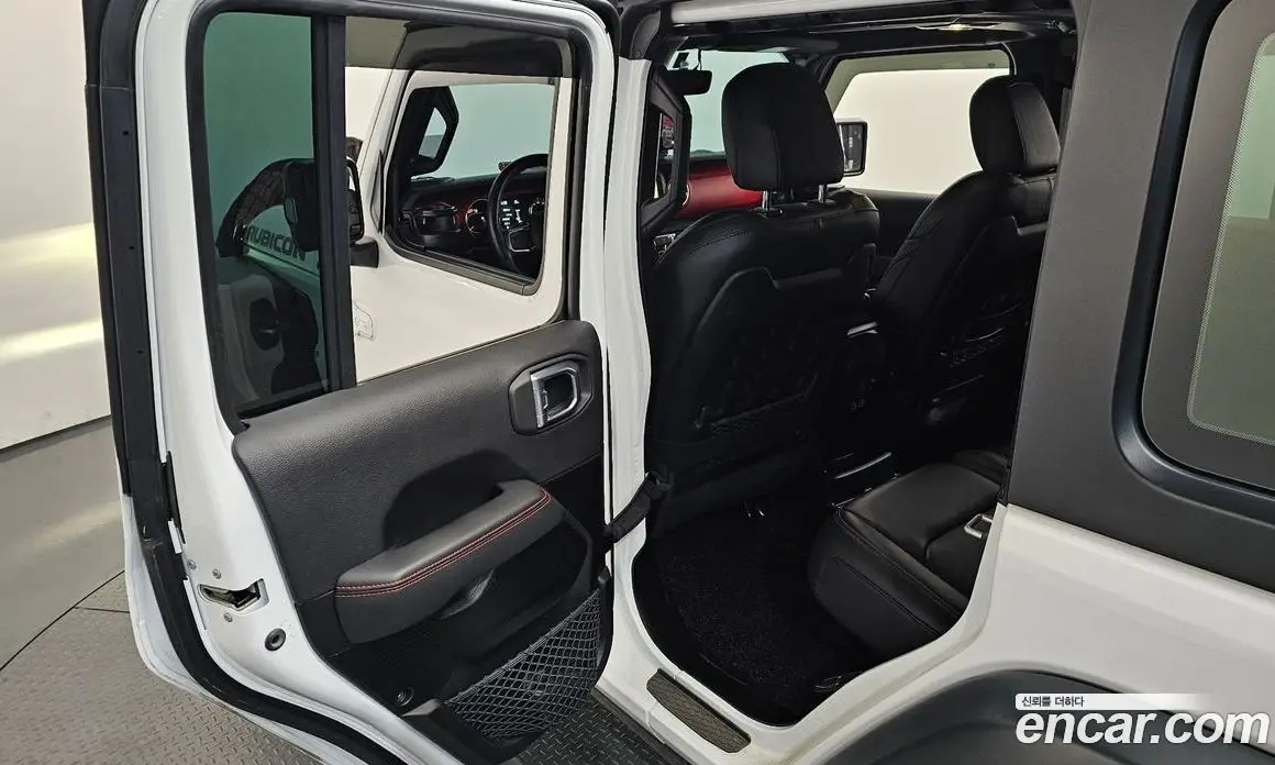 Jeep Wrangler 2023 2.0 автомат (гидро), фото 24