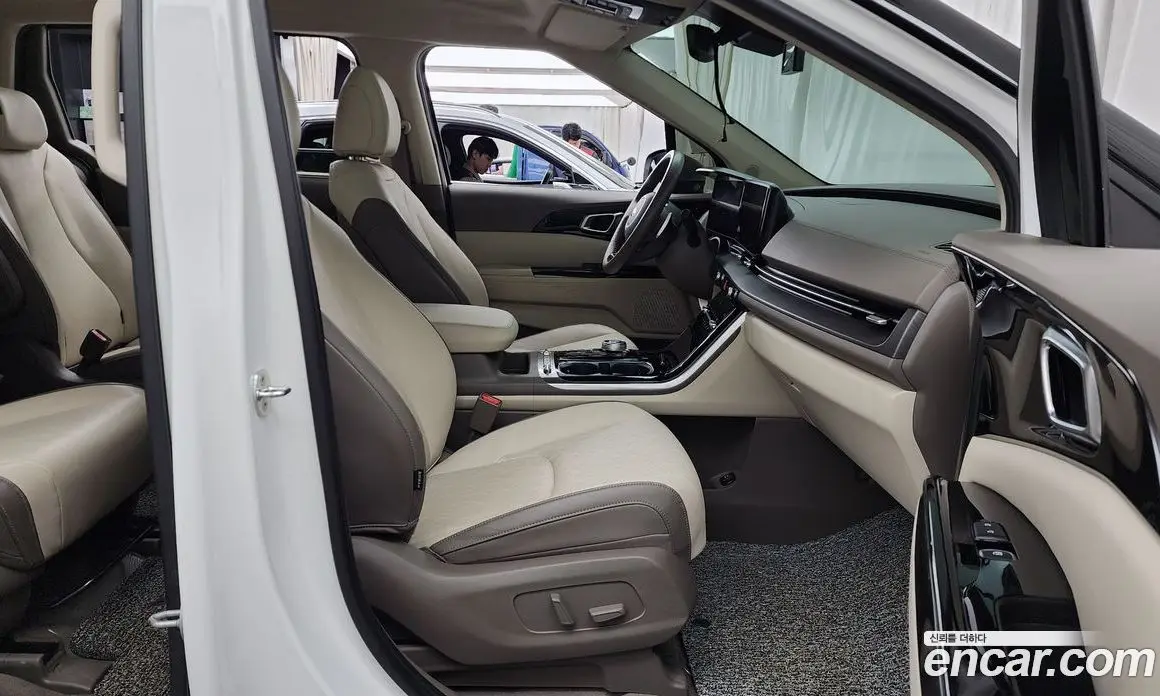 Kia Carnival 2020 2.2 автомат (гидро), фото 11