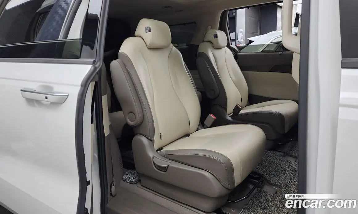Kia Carnival 2020 2.2 автомат (гидро), фото 12