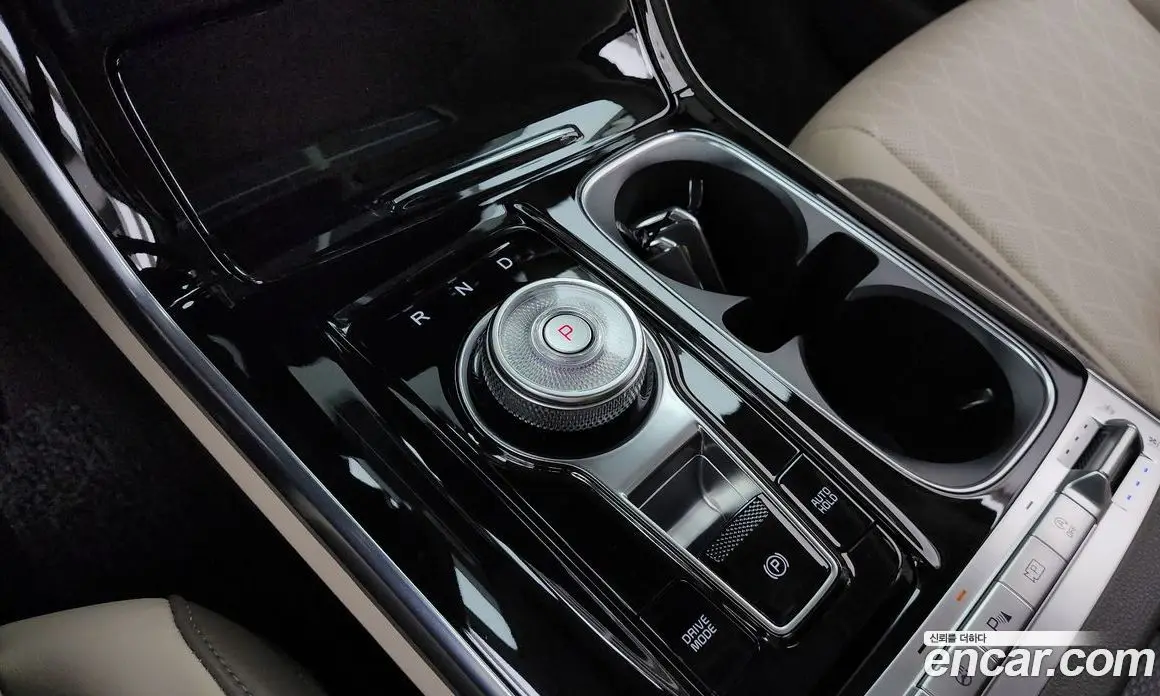 Kia Carnival 2020 2.2 автомат (гидро), фото 9