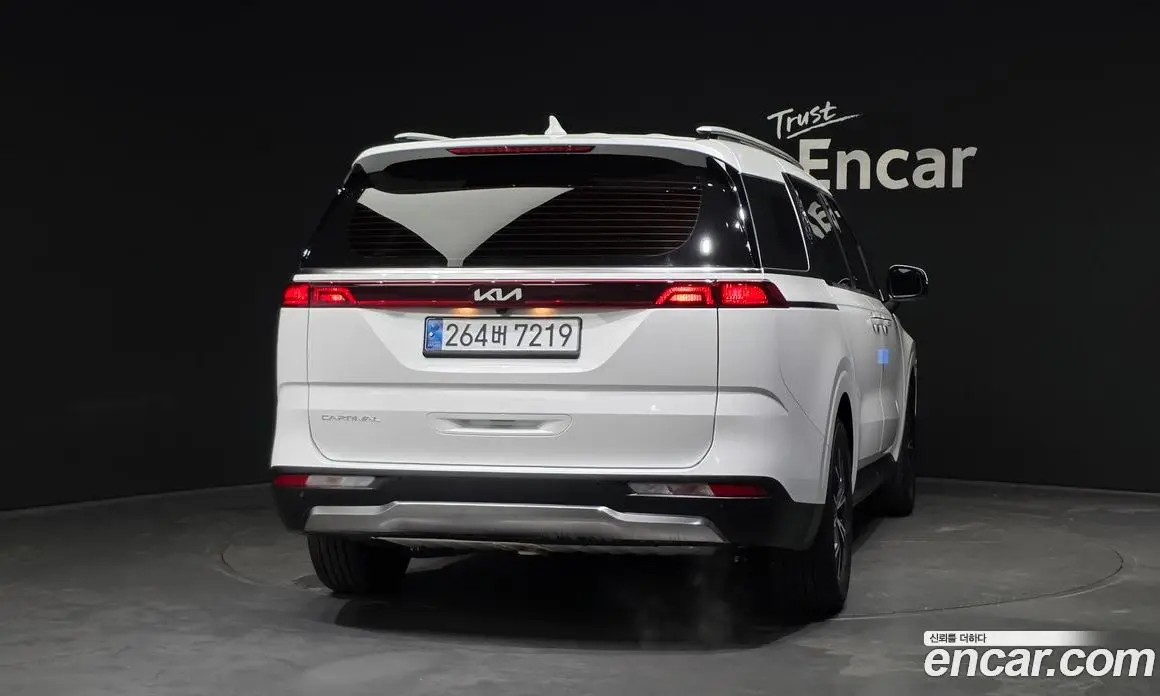 Kia Carnival 2022 3.5 автомат (гидро), фото 4