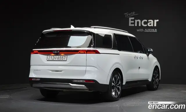 Kia Carnival 2022 2.2 автомат (гидро), миниатюра 2