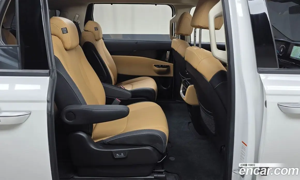 Kia Carnival 2022 2.2 автомат (гидро), фото 16