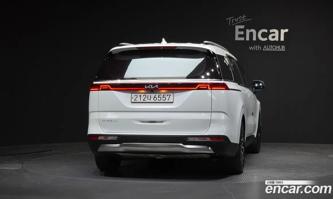 Kia Carnival 2022 2.2 автомат (гидро), фото 4
