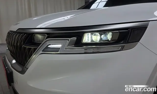Kia Carnival 2022 2.2 автомат (гидро), миниатюра 8