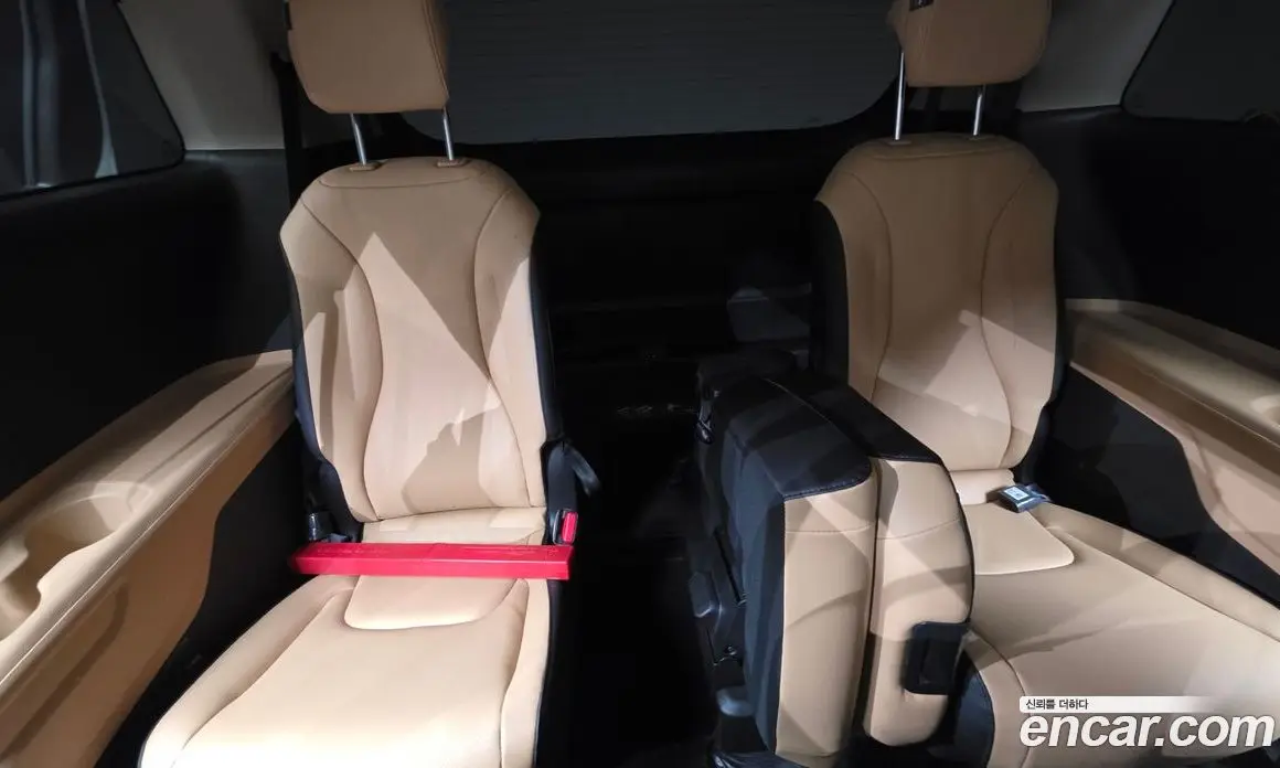 Kia Carnival 2023 2.2 автомат (гидро), фото 19