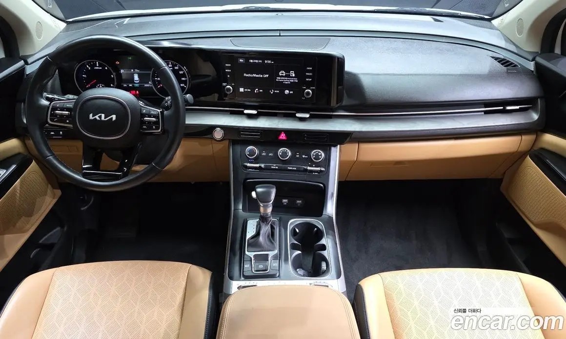 Kia Carnival 2023 2.2 автомат (гидро), фото 7