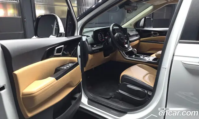 Kia Carnival 2023 2.2 автомат (гидро), миниатюра 10