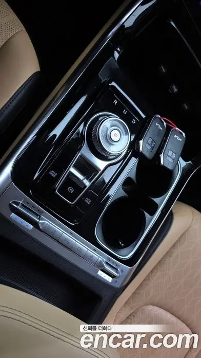 Kia Carnival 2023 2.2 автомат (гидро), миниатюра 11