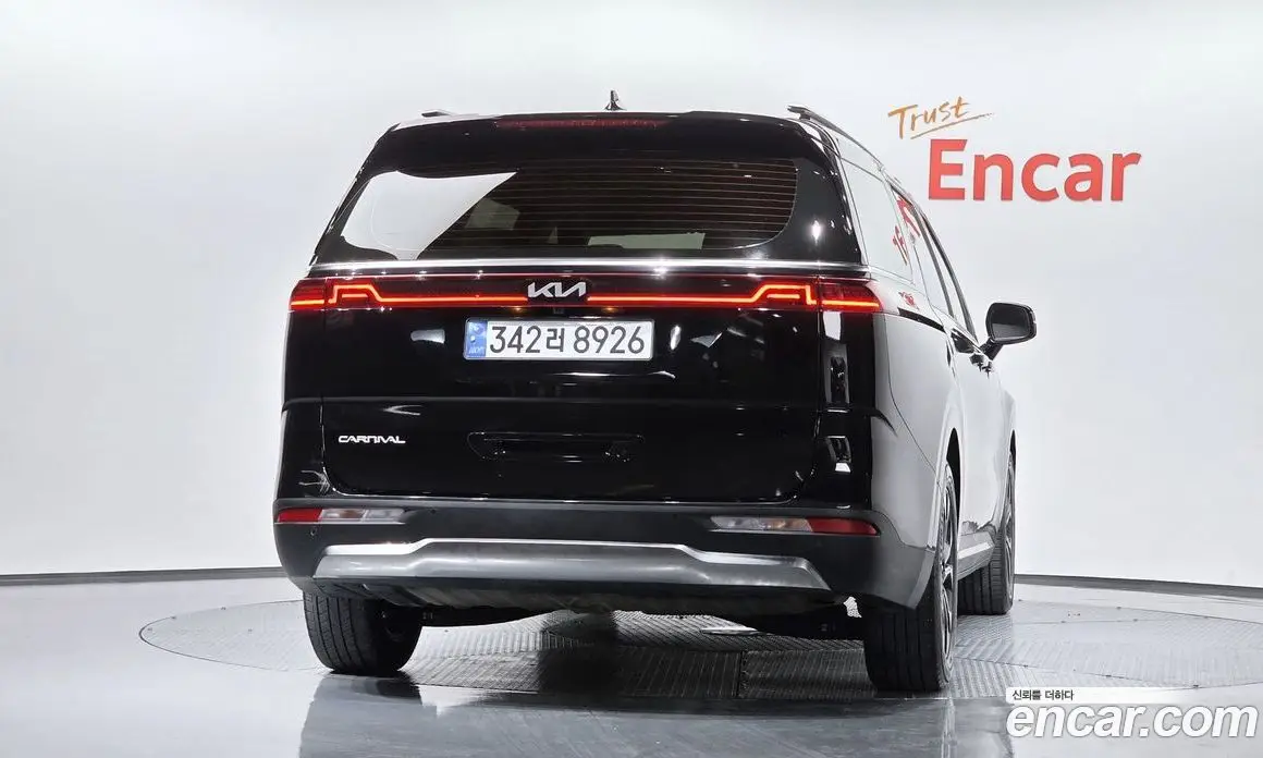 Kia Carnival 2023 2.2 автомат (гидро), фото 3
