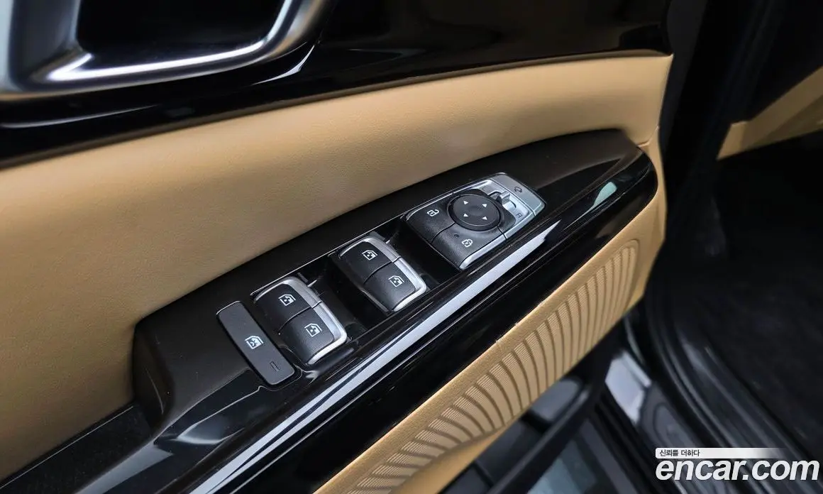 Kia Carnival 2023 2.2 автомат (гидро), фото 28