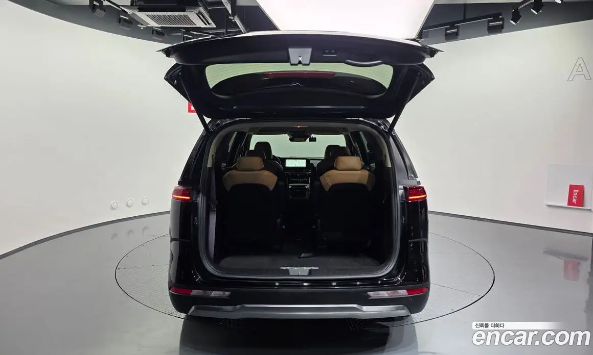 Kia Carnival 2023 2.2 автомат (гидро), фото 31
