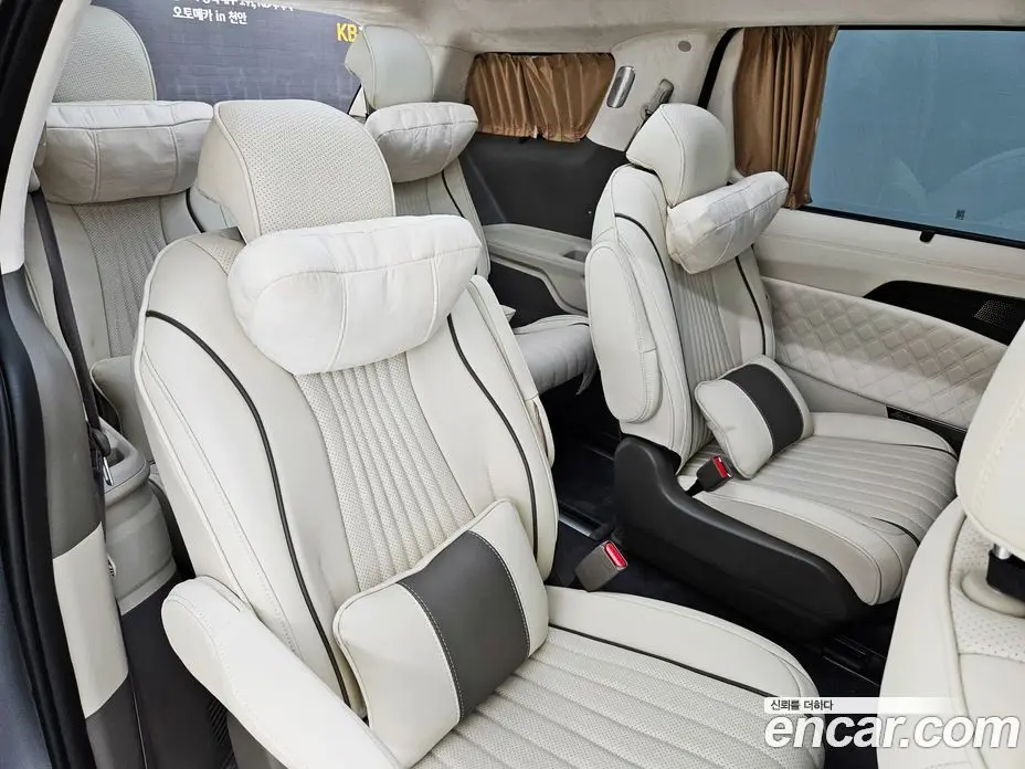 Kia Carnival 2024 3.5 автомат (гидро), фото 12