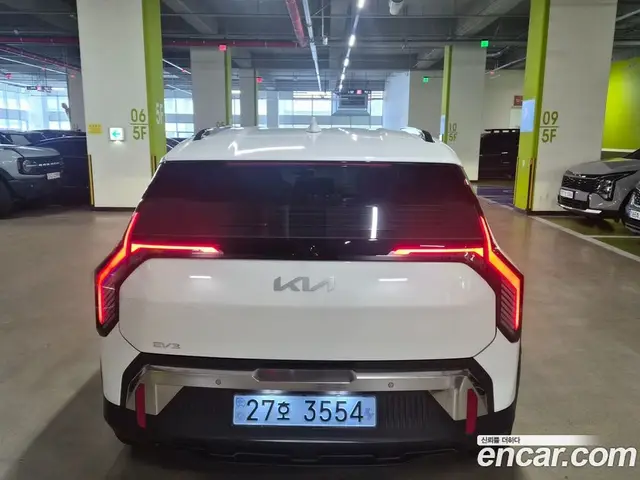 Kia EV3 2026 автомат (гидро), миниатюра 3