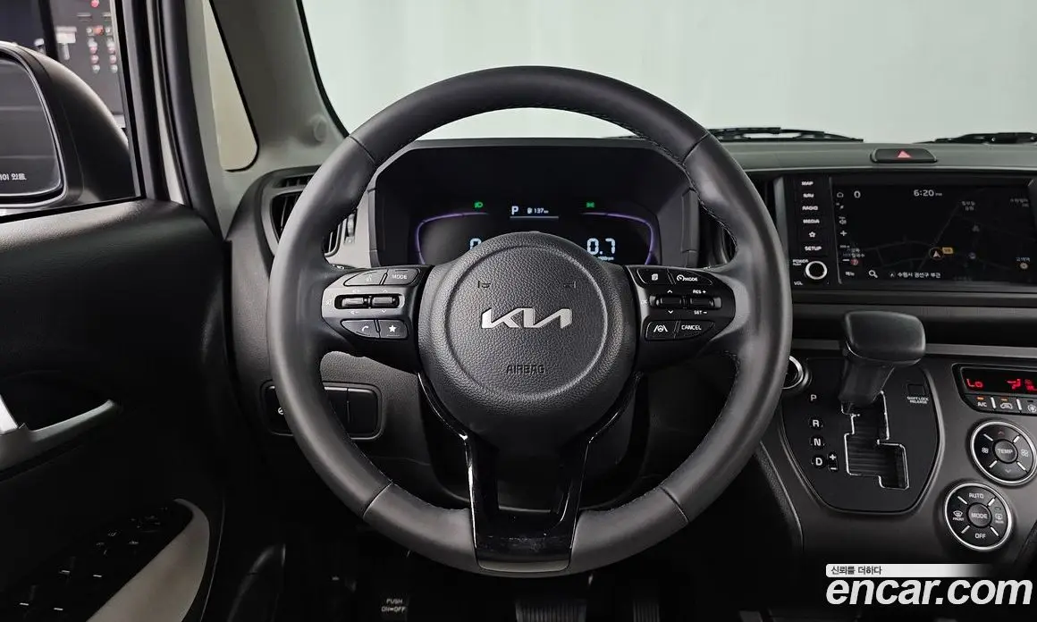 Kia Ray 2023 1.0 автомат (гидро), фото 18